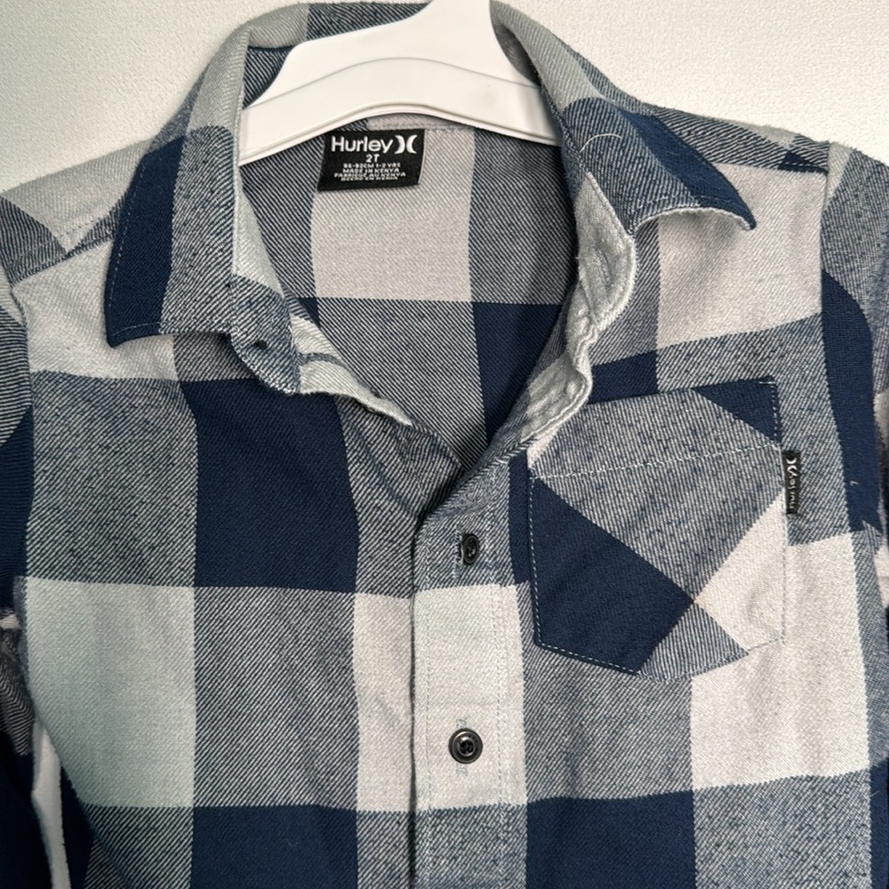 ๐3/$15 Hurley Toddler Blue & Gray Button Up Plaid Shirt - Size 2T - Picture 2 of 7